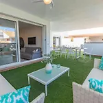 Vacation I Canas Beachfront Haven, Sea View, Jacuzzi, Golden Mile, Duplex Penthouse, 24-7 Security *