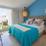 Vacation I Canas Beachfront Haven, Sea View, Jacuzzi, Golden Mile, Duplex Penthouse, 24-7 Security 公寓 *