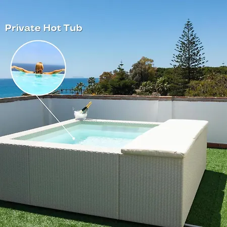Apartamento Vacation I Canas Beachfront Haven, Sea View, Jacuzzi, Golden Mile, Duplex Penthouse, 24-7 Security