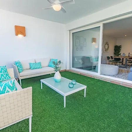 Vacation I Canas Beachfront Haven, Sea View, Jacuzzi, Golden Mile, Duplex Penthouse, 24-7 Security Apartamento *