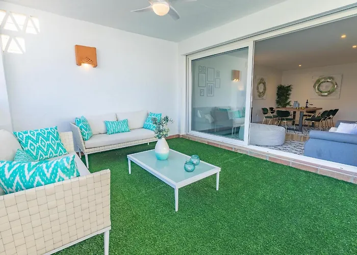 Vacation I Canas Beachfront Haven, Sea View, Jacuzzi, Golden Mile, Duplex Penthouse, 24-7 Security Apartamento *