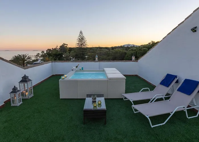 Vacation I Canas Beachfront Haven, Sea View, Jacuzzi, Golden Mile, Duplex Penthouse, 24-7 Security Apartamento *